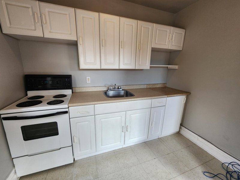 centretown-421-bronson-ave-101-small-2