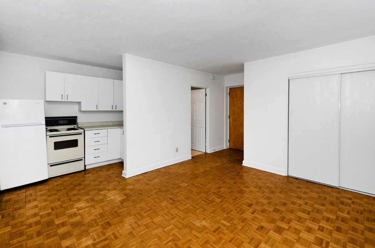 10centretown-161-somerset-st-w-big-0