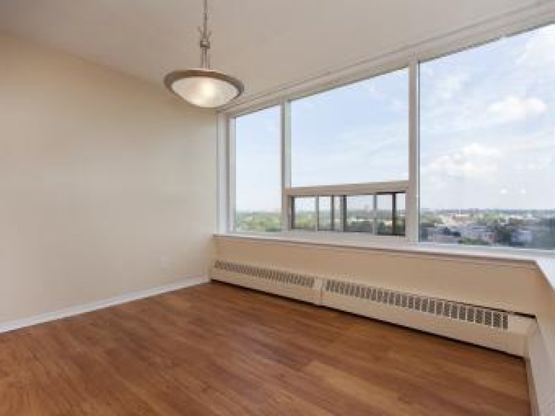bromley-square-149512-small-2